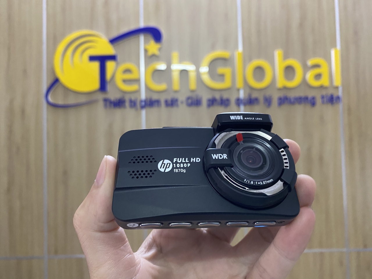 camera-hanh-trinh-hp-f860x-wifi-3