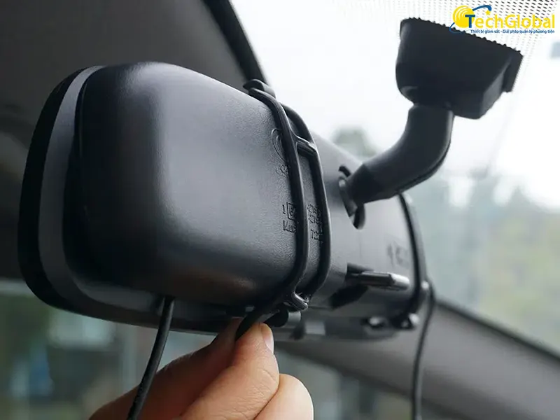 Hướng dẫn lắp camera hành trình gương chiếu hậu