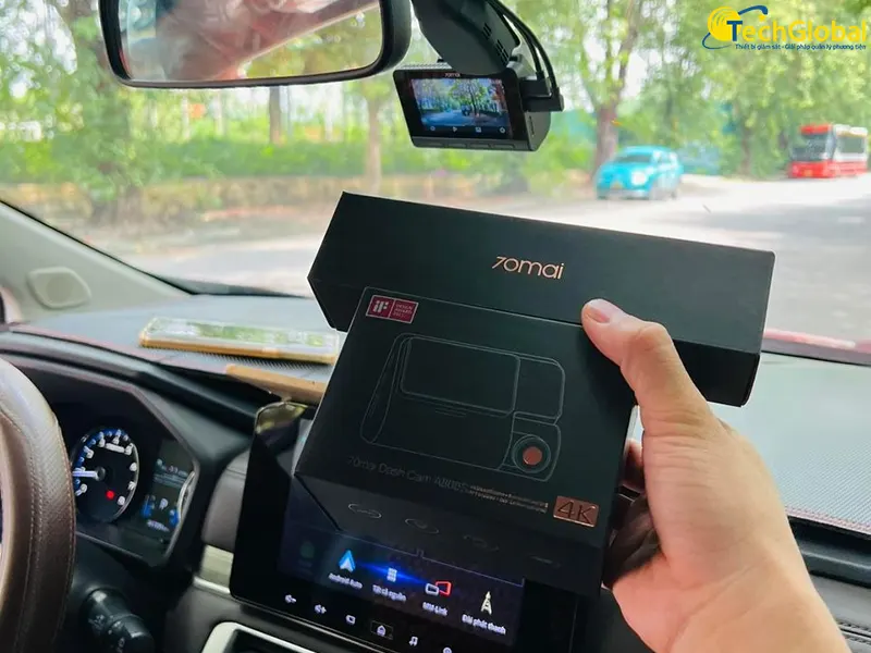 Camera hành trình ô tô 4K giá rẻ Xiaomi 70mai A800S