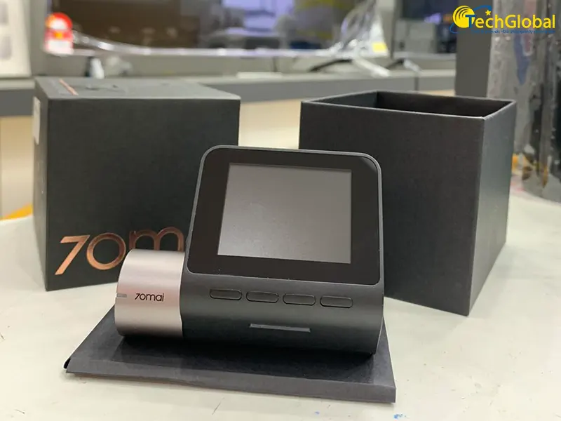 Camera hành trình ô tô 70mai A500S có ADAS hỗ trợ lái xe