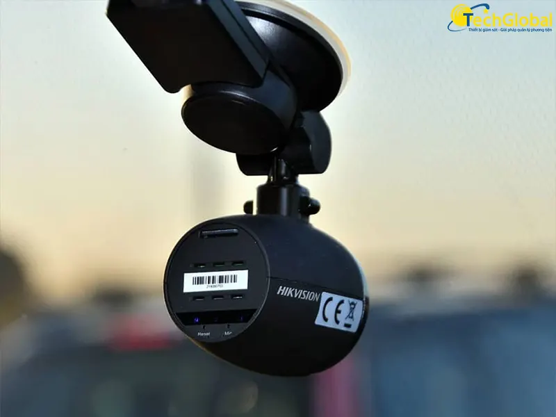 Camera hành trình cho ô tô thương hiệu Hikvision
