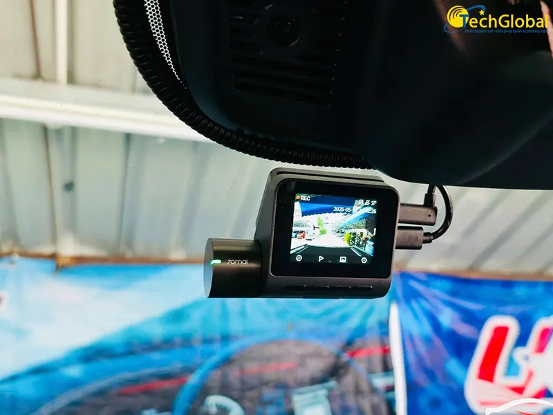 Camera hành trình dưới 3 triệu 70mai A200