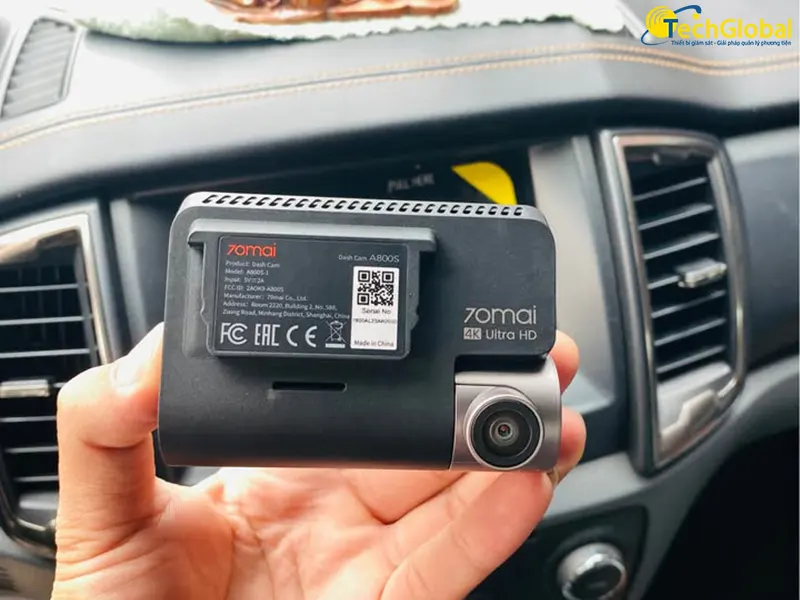 Camera hành trình ô tô 70mai A800S ghi hình 4K