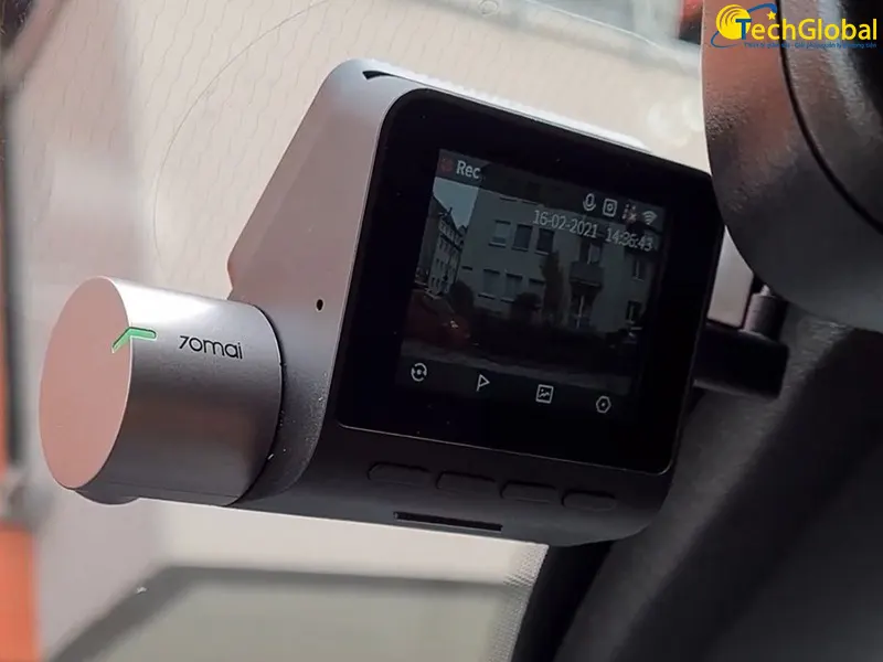 Camera hành trình cho ô tô thương hiệu Xiaomi 70mai
