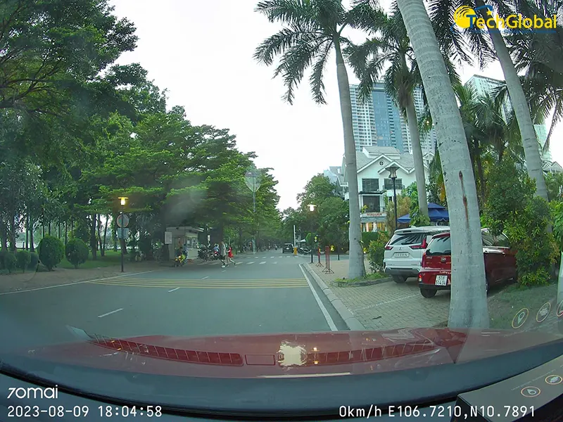 Chất lượng ghi hình ban ngày trên camera 70mai A500S Pro