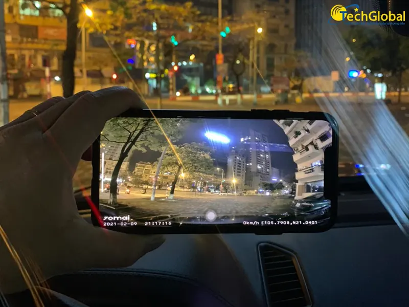 Chất lượng video camera 70mai A500S khi xem qua điện thoại