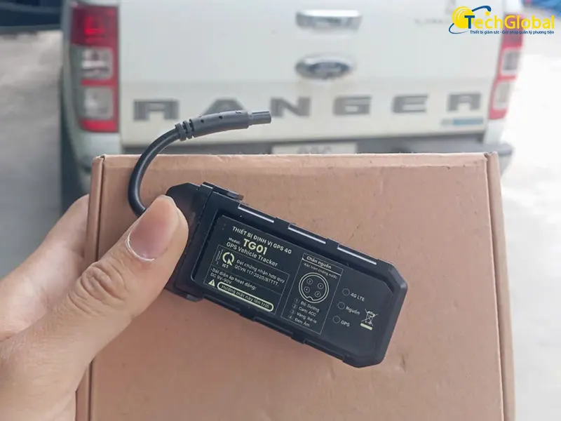 Hộp đen định vị GPS xe ô tô thường