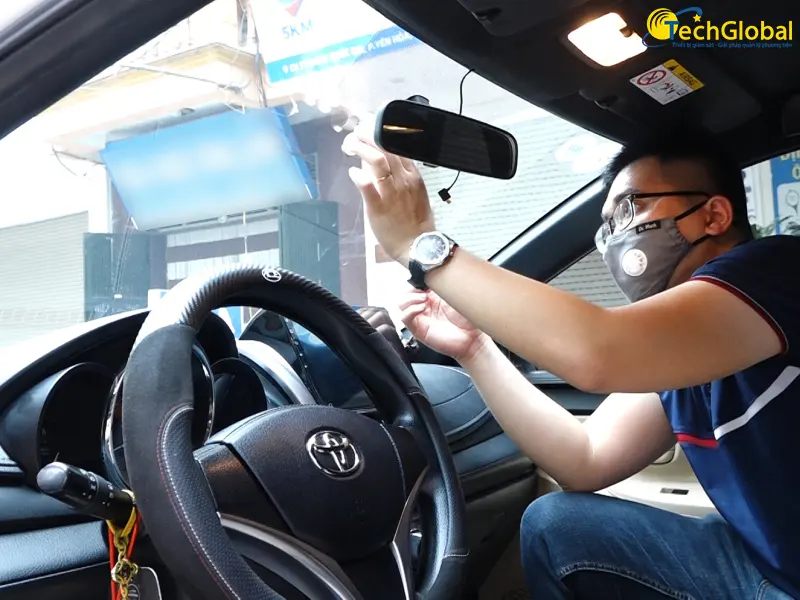 Hướng dẫn lắp camera ghi hình ô tô chuẩn kỹ thuật