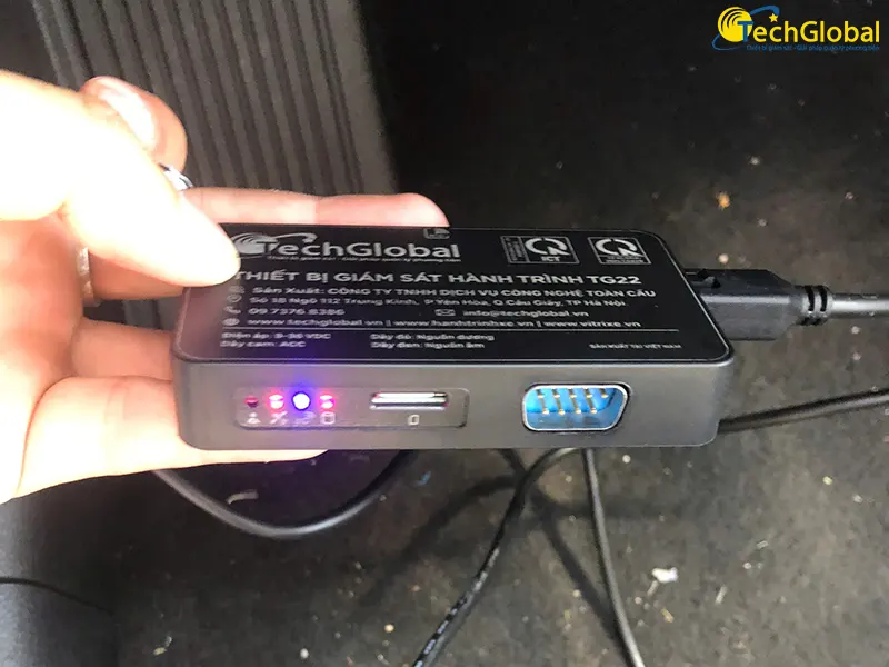 Cách lắp đặt thiết bị giám sát hành trình