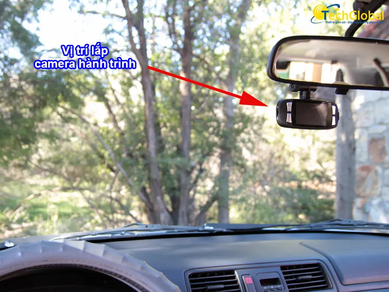Vị trí tối ưu để lắp camera hành trình quay trước và trong xe