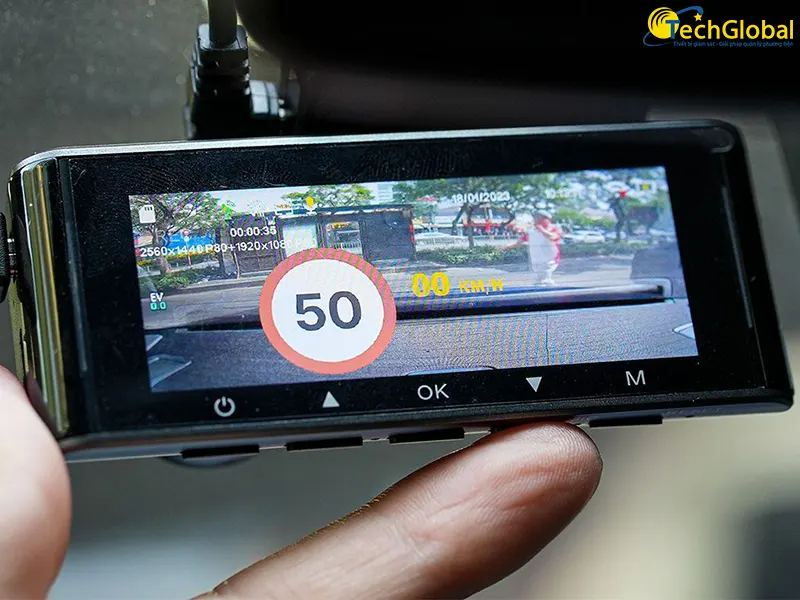 Lợi ích khi lắp camera hành trình xe hơi